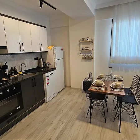 Apartment Riverside Suits- 3 Ile Evinizde Gibi *